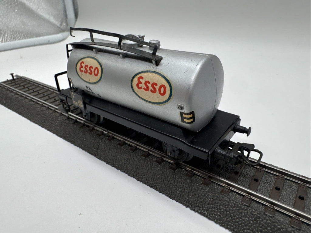 Märklin Spur H0 4501 Kesselwagen "Esso" 599 304 DB #563
