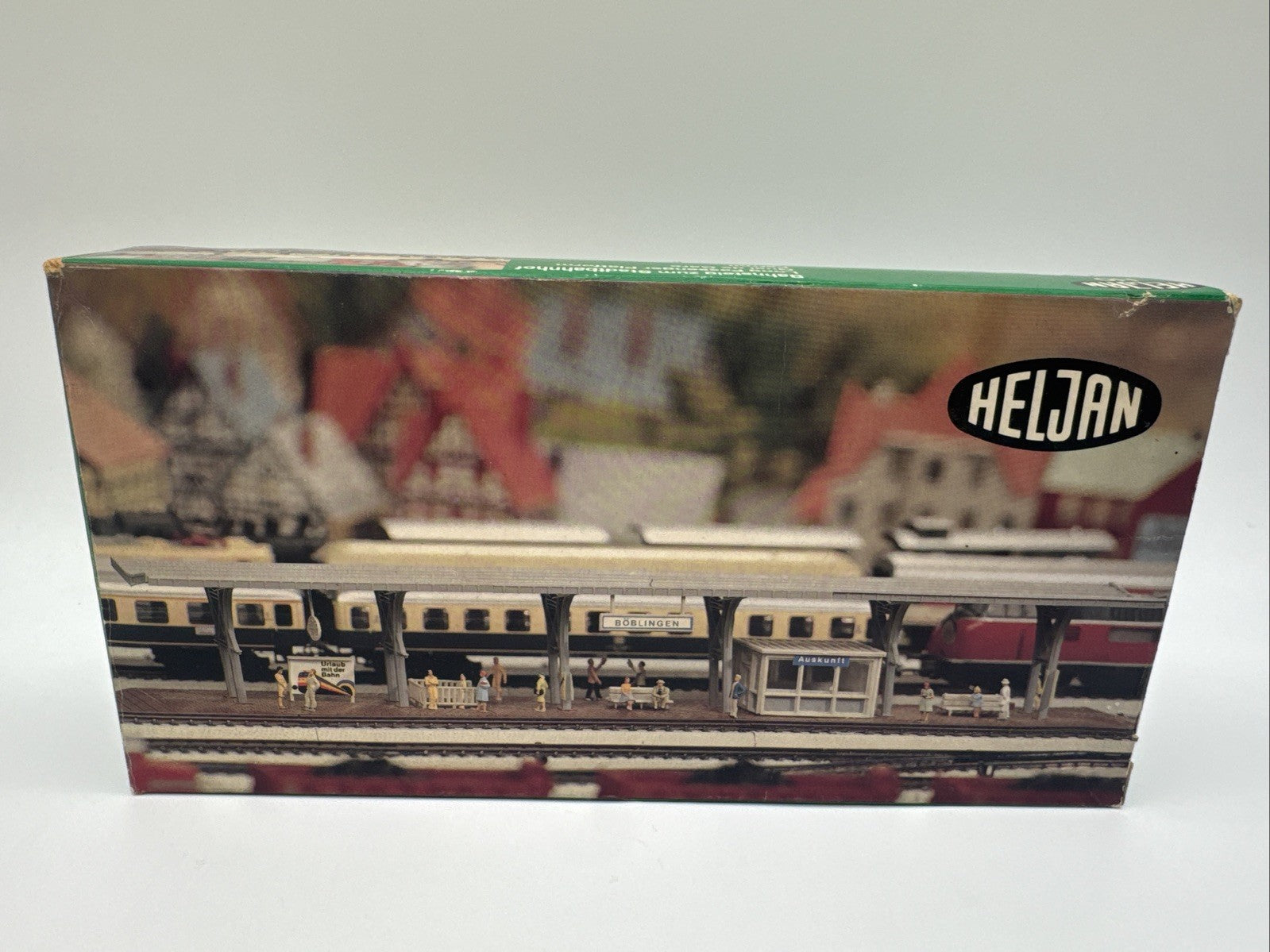 Heljan H0 1753 Bahnsteig - TOP + OVP