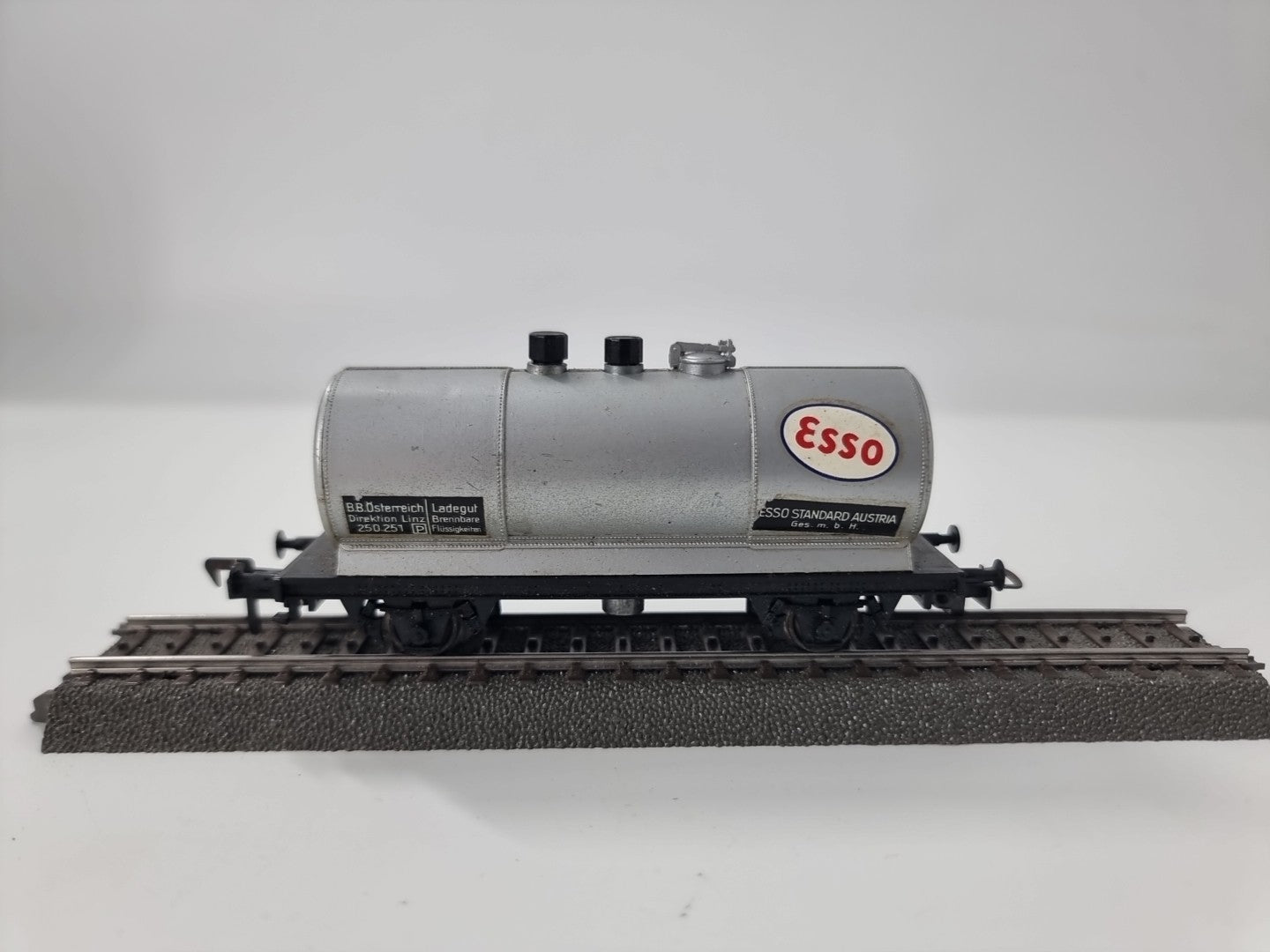 Liliput Gleisreinigungswagen ESSO Kesselwagen BB Österreich 250.251. H0