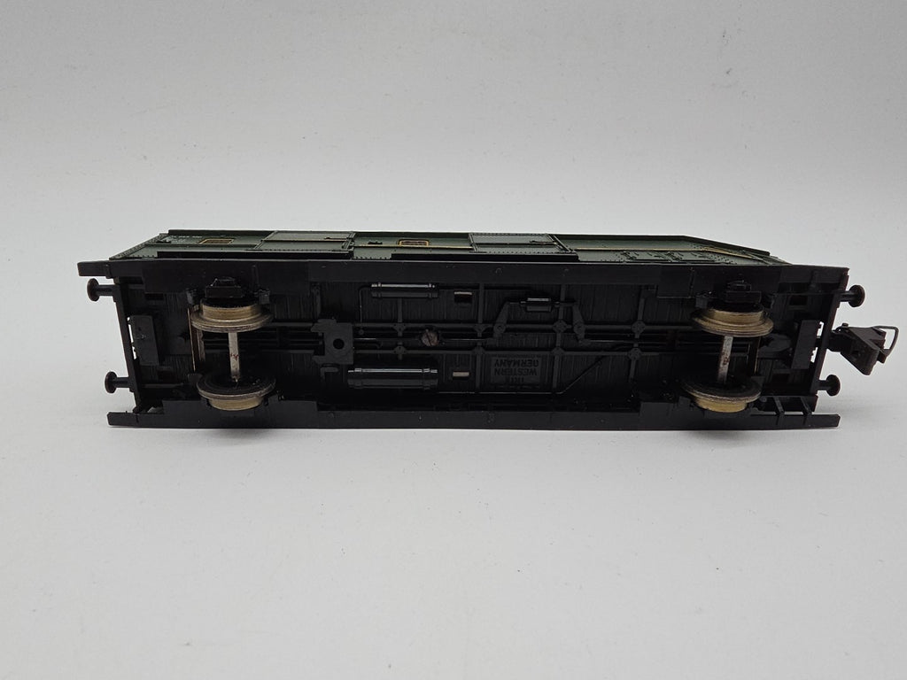 Trix International H0 Gepäckwagen 114069  Mst  (152248) #5726#