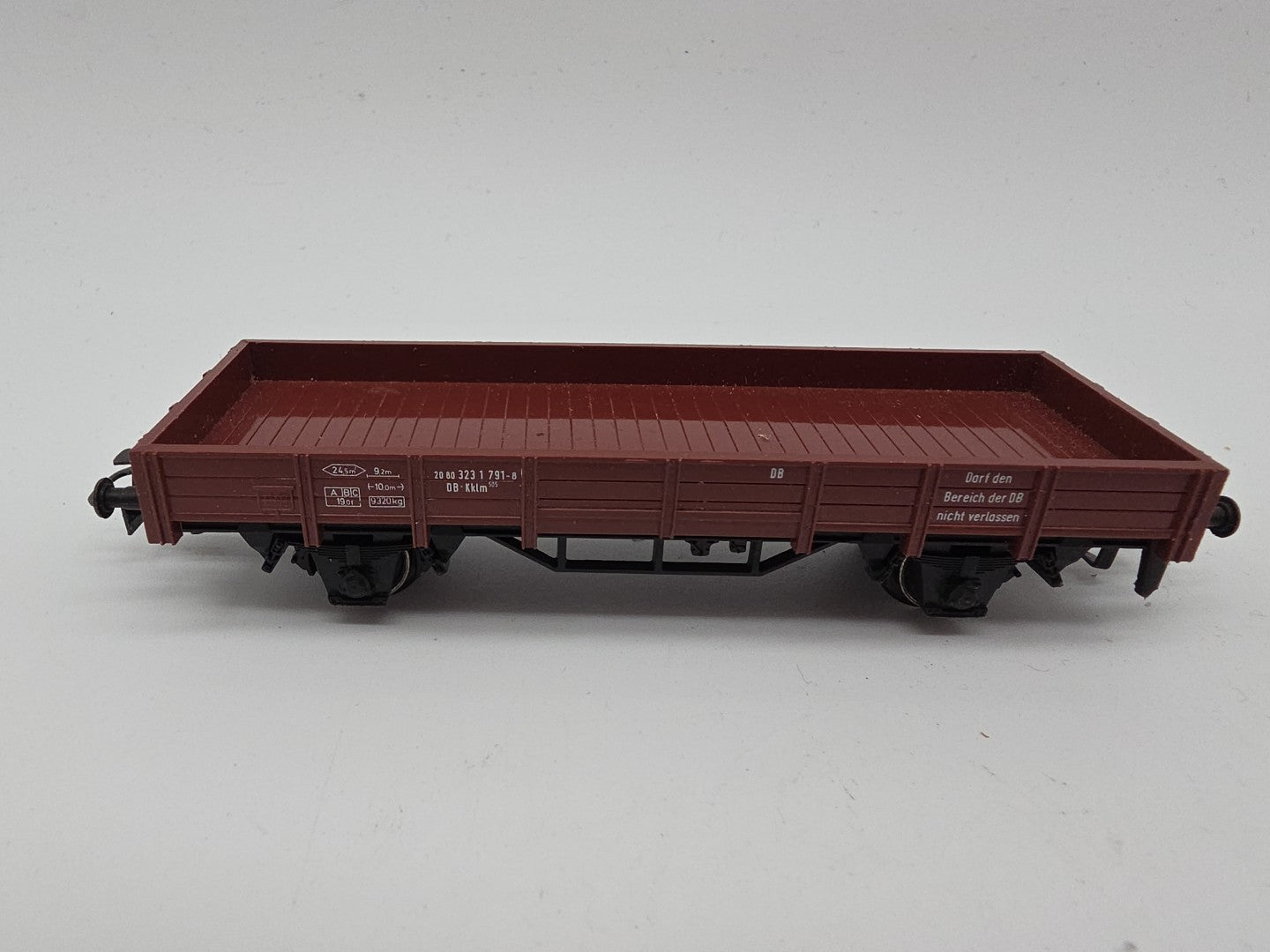 Märklin HO 4423 Niederbordwagen --32--