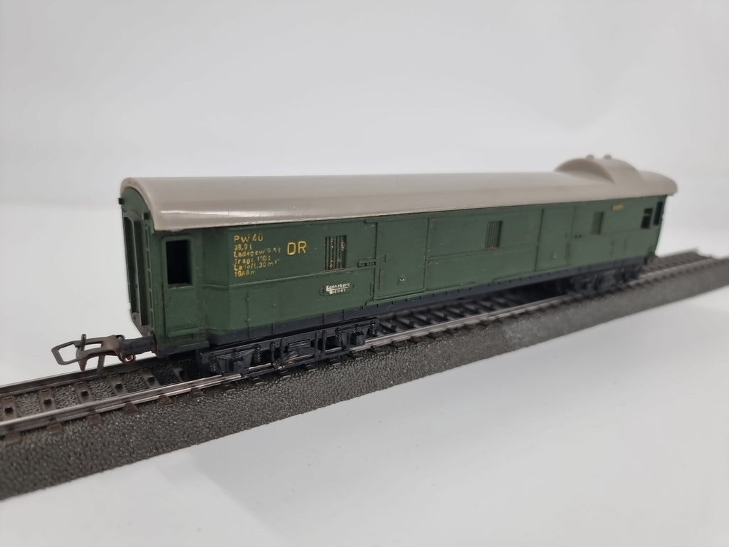 PIKO K 1992 H0 D-Zug Gepäckwagen Pw 4ü DR 