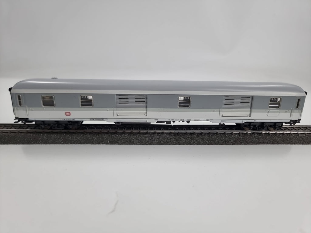 Märklin 4093 Gepäckwagen 51 80 92-40 027-5 Dm