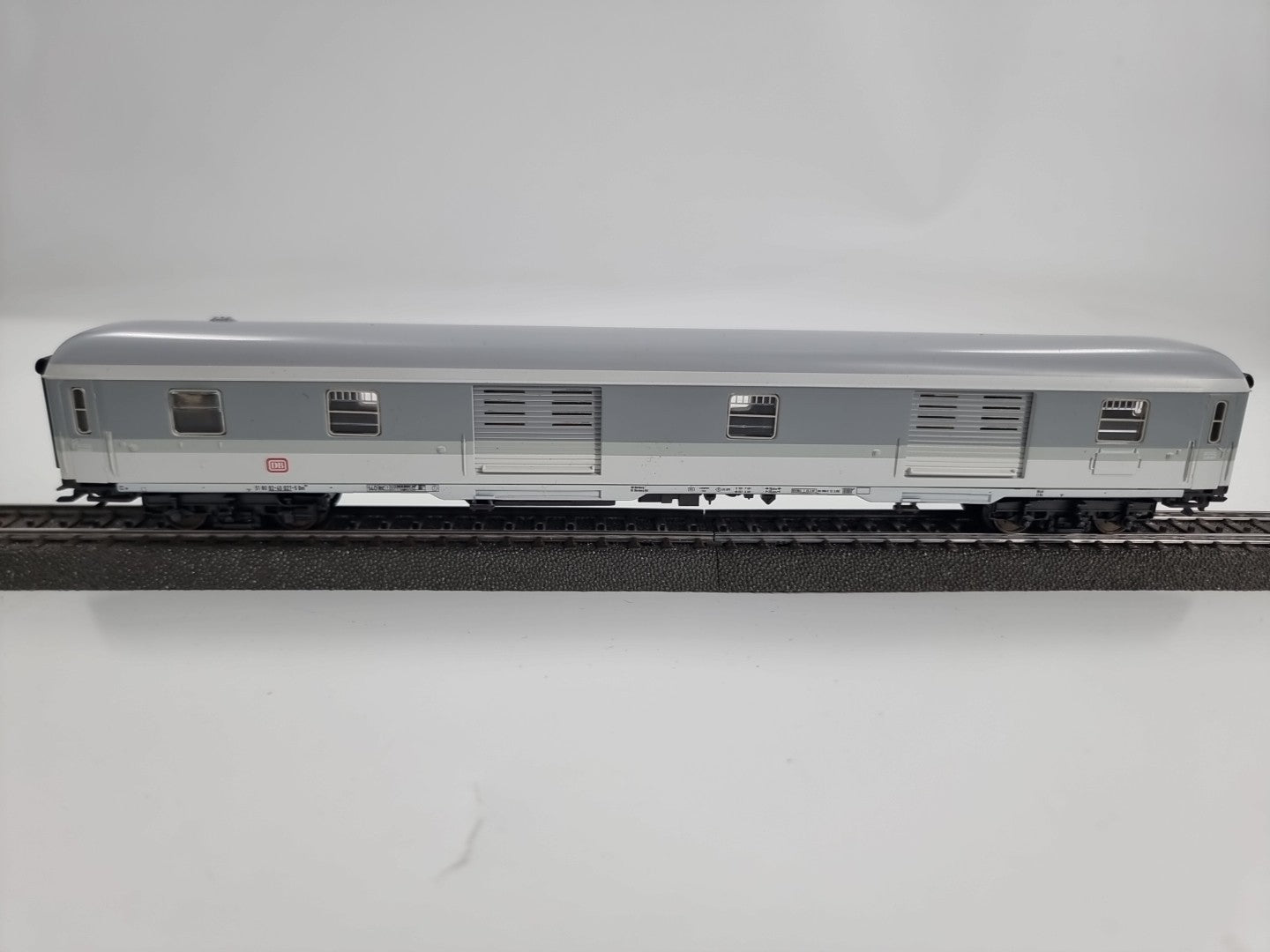 Märklin 4093 Gepäckwagen 51 80 92-40 027-5 Dm