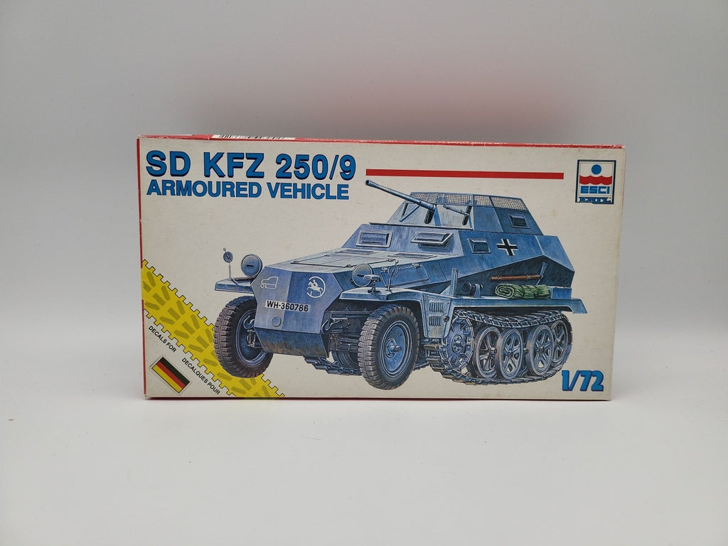 Esci Ertl 8371 Sd.Kfz.250/9 Armoured Vehicle 1:72 NEU mit OVP
