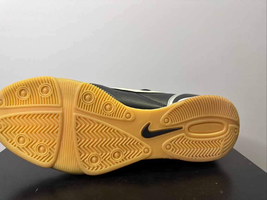 Nike Tiempo Fußballschuh Gr. 40 Indoor Natural II IC