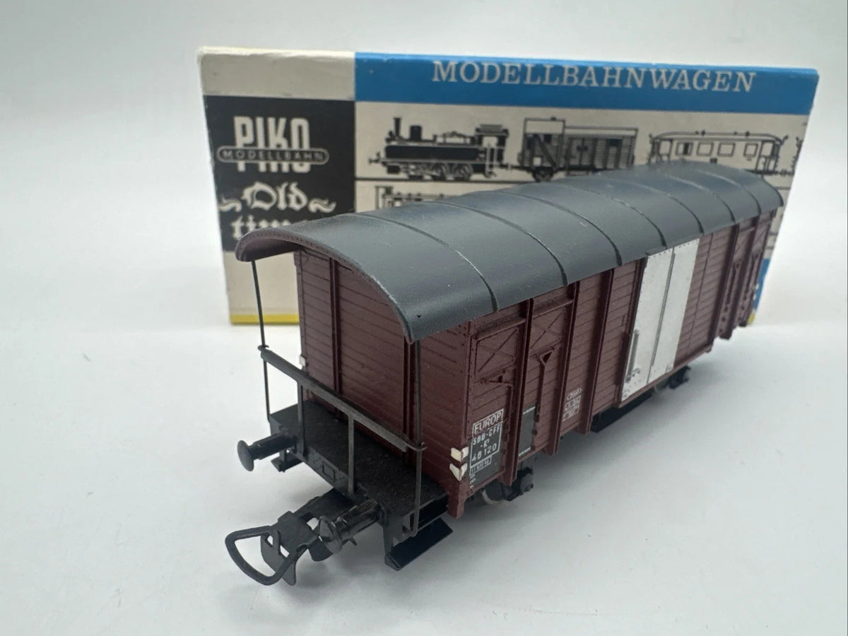 Piko Spur H0 5/6455/171 geschlossener Güterwagen SBB-CFF mit OVP