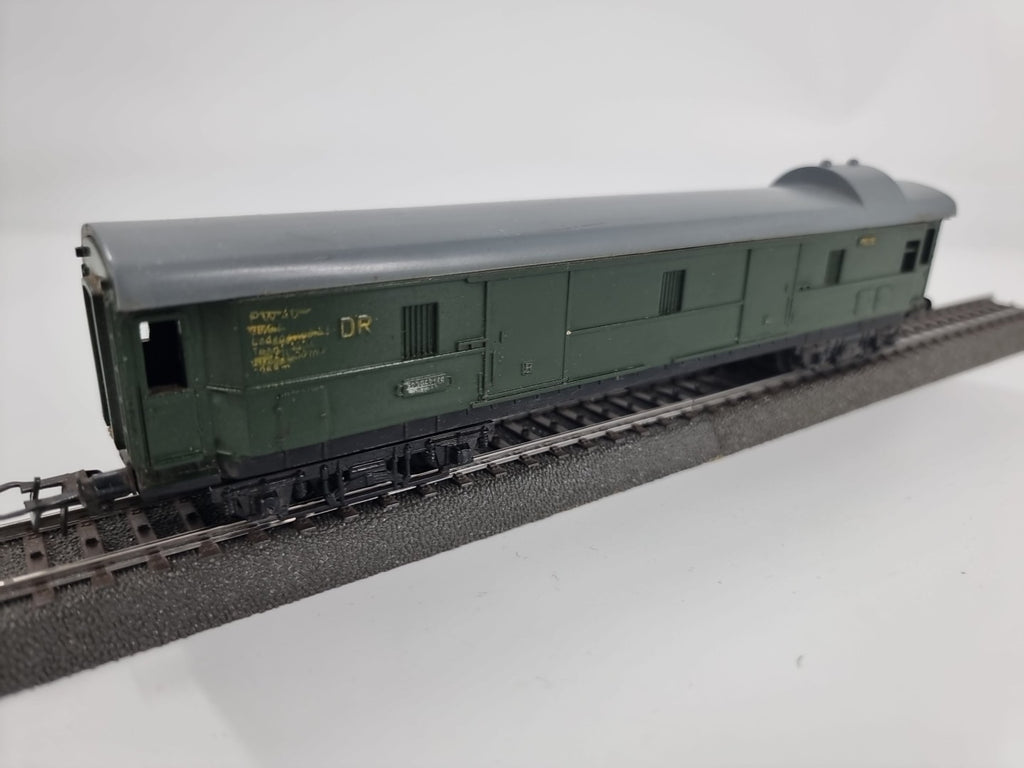 PIKO K 1992 H0 D-Zug Gepäckwagen Pw 4ü DR 