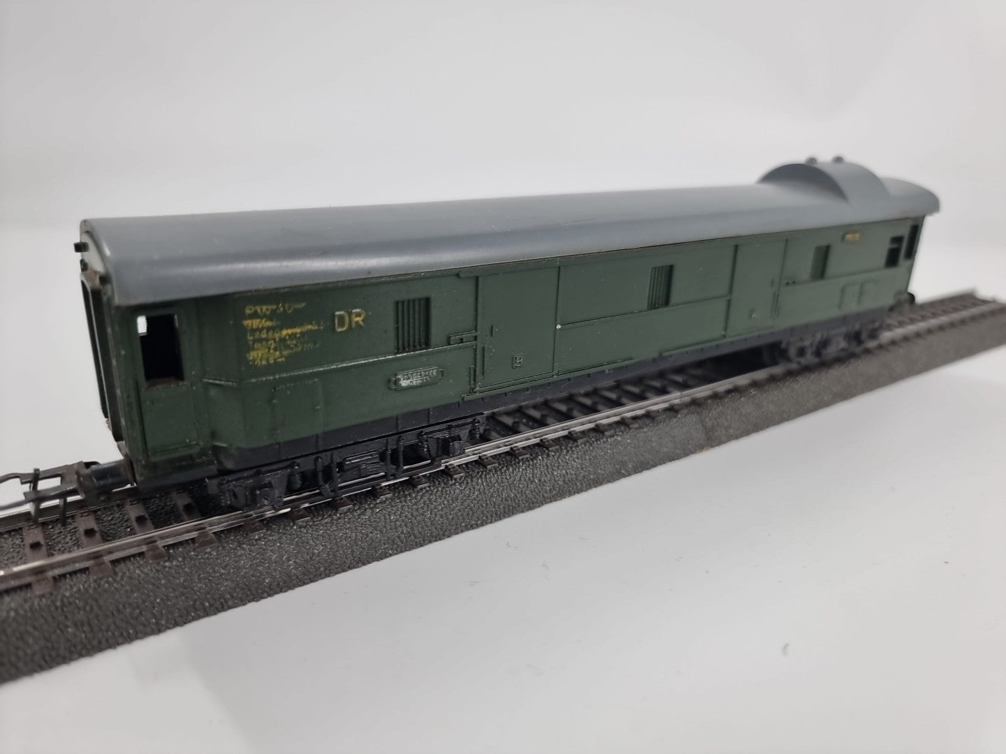 PIKO K 1992 H0 D-Zug Gepäckwagen Pw 4ü DR 