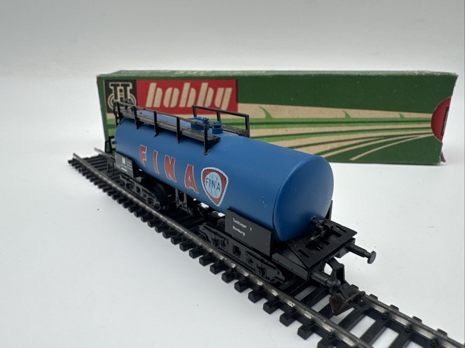 Spur TT DDR BTTB 5411 Kesselwagen FINA blau 4-achsig Güterwagen TOP&OVP Zeuke