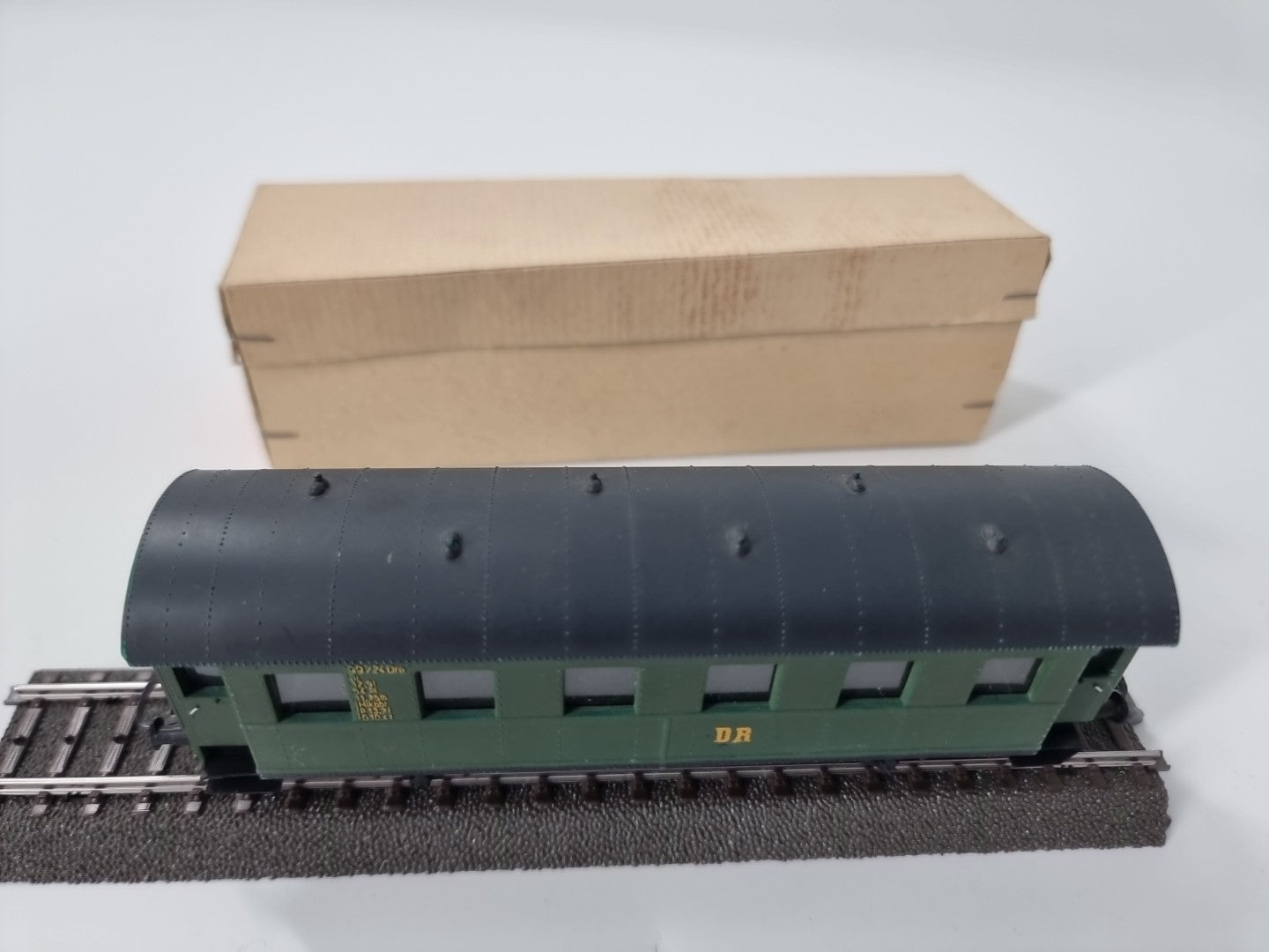 👍Piko/Prefo Spur H0 Personenwagen Bia 33a  Gelbe Aufschrift 99724 Dre In OVP