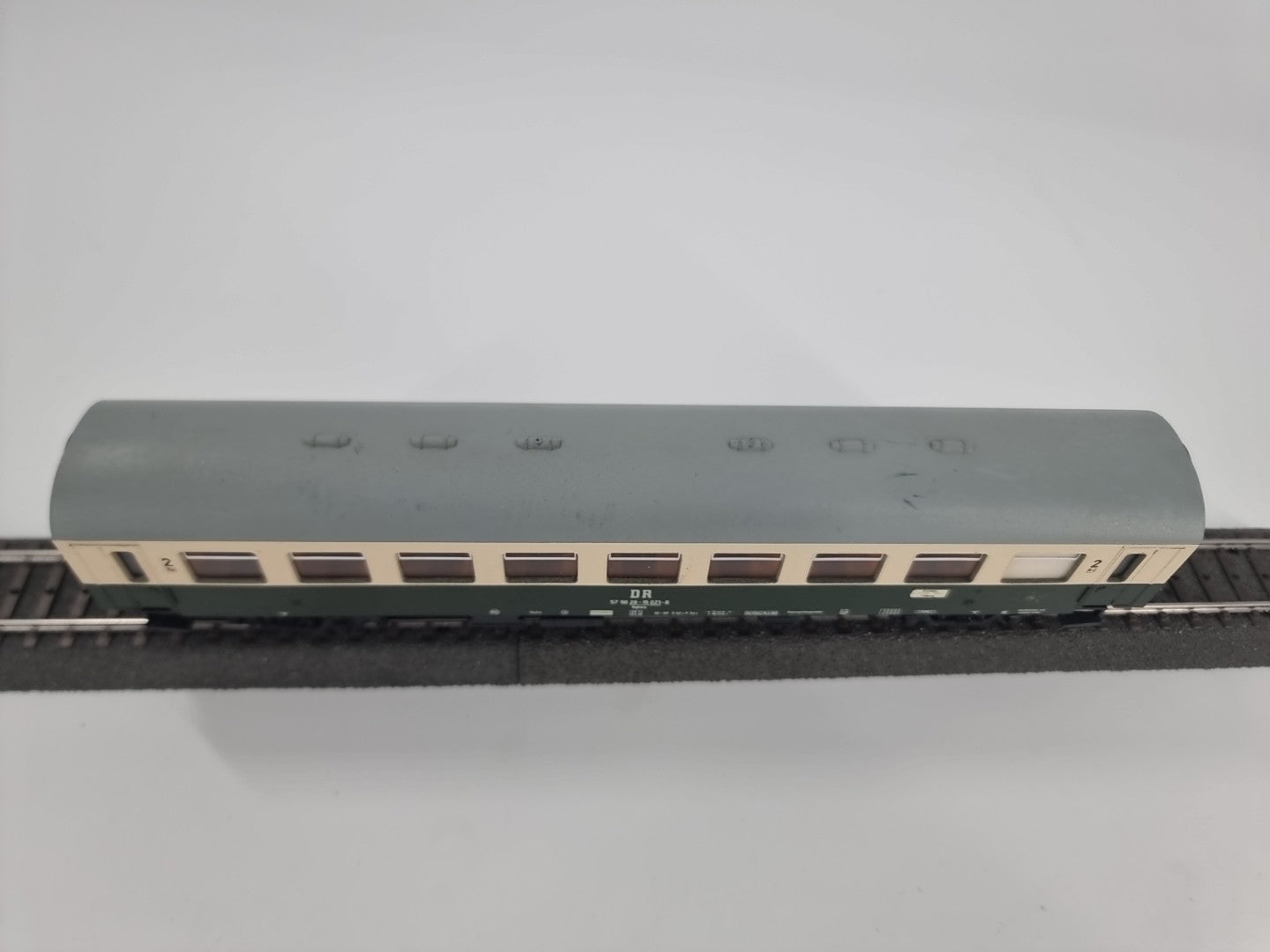 SCHICHT Personenwagen DR 575028-15021-8 Bghwe H0 Elfenbein/grün