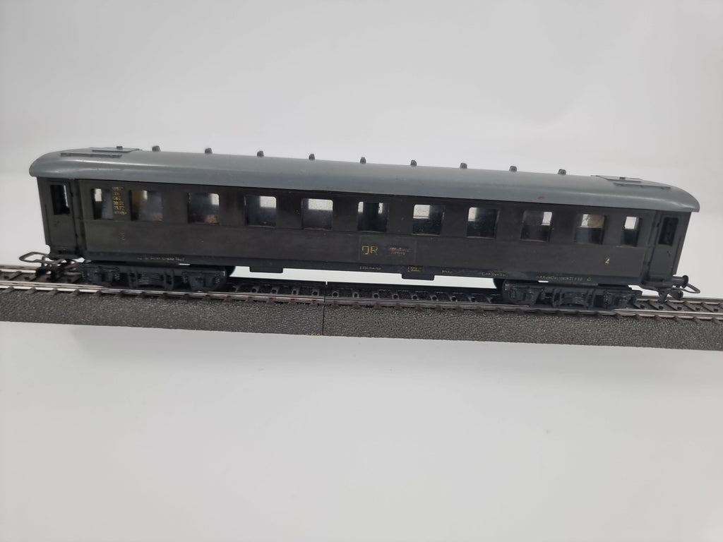 Piko Spur H0 18350 Personenwagen der DR Schwarz 