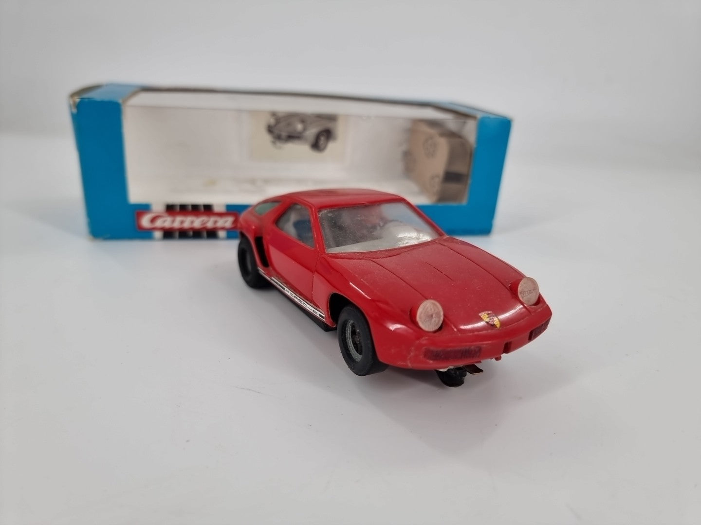 Carrera Universal Porsche 928  #40423 In OVP Riss Motorhaube