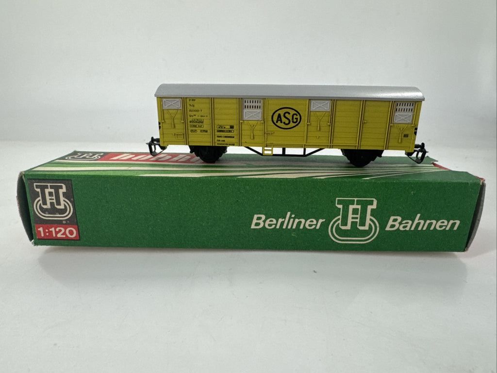 BTTB 4152 TT SJ gedeckter Güterwagen in gelb ASG/Top Zustand mit Metallräder