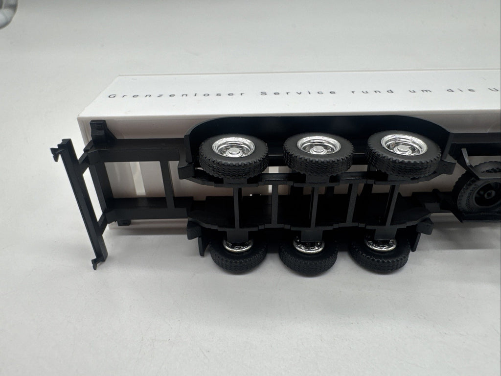 Mercedes Benz 1748 Kassel Truck Port   Herpa 1:87 #621