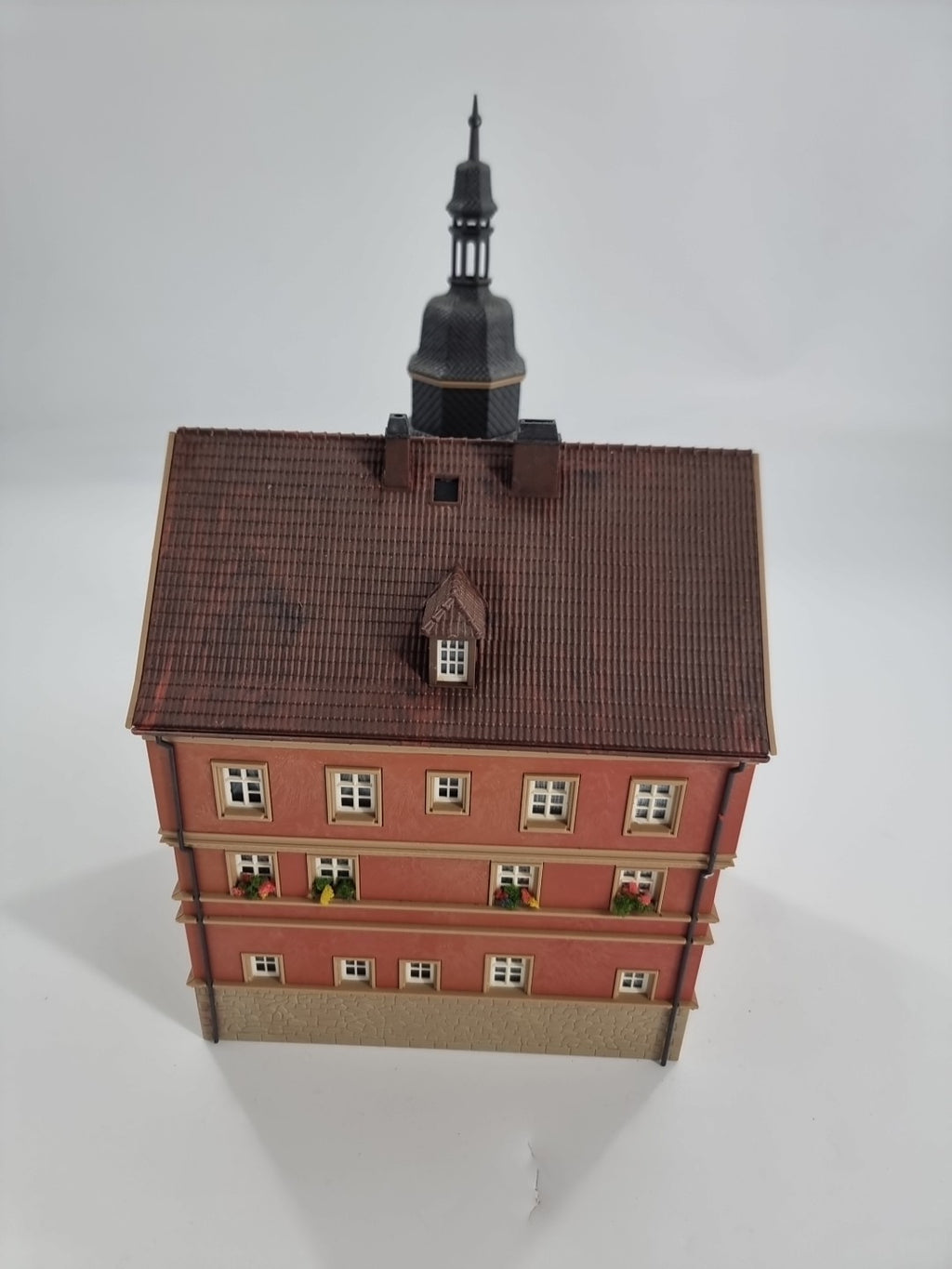 H0 Kibri BS 8416 Rathaus Eisenach 15,5 x 13 x 27,5 cm -gebaut-