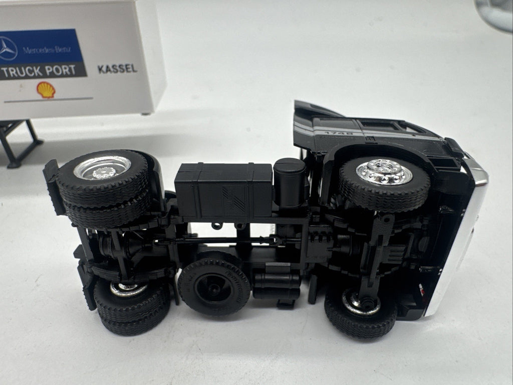 Mercedes Benz 1748 Kassel Truck Port   Herpa 1:87 #621