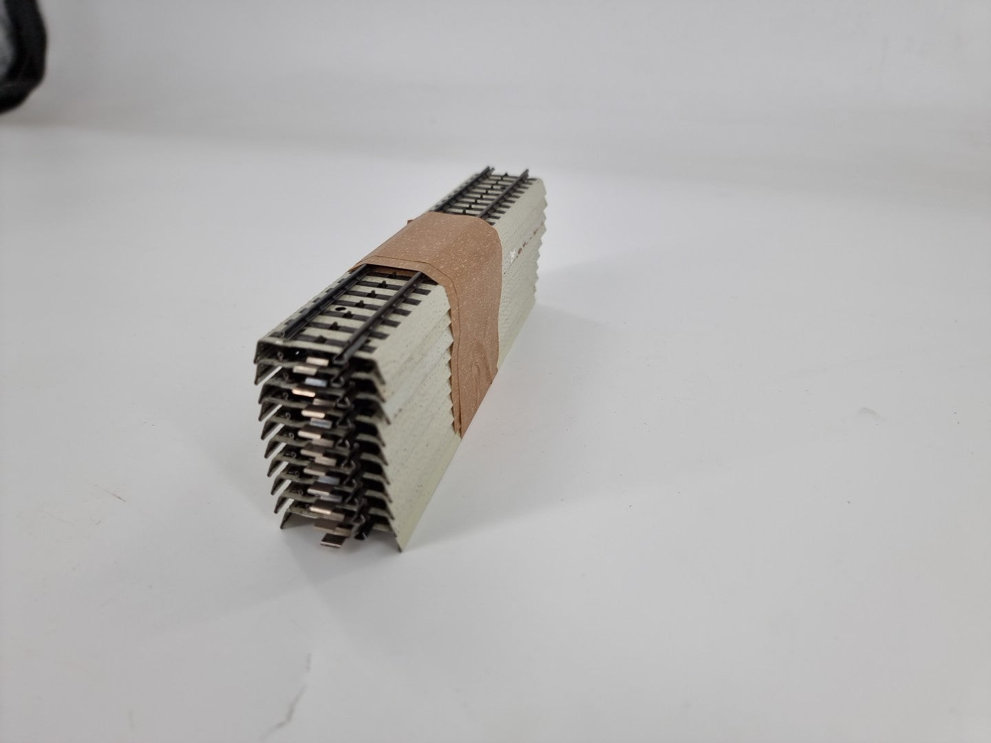 Primex 5076 Anschlussgleis H0 M-Gleis Metallbettung 10stck.