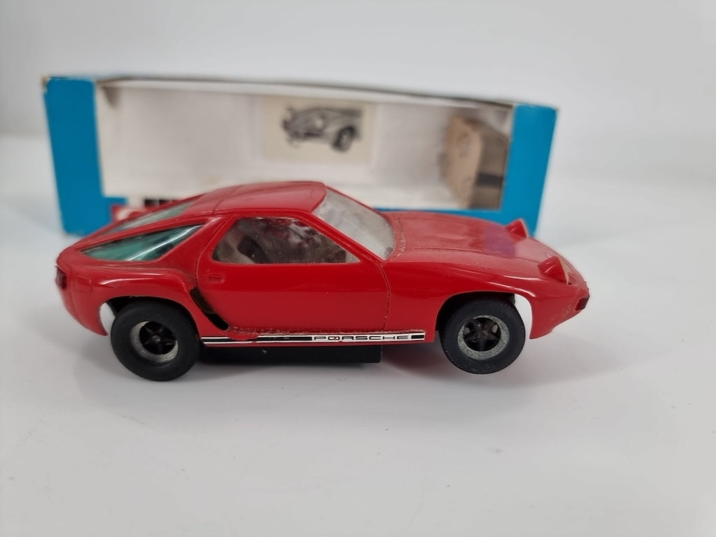 Carrera Universal Porsche 928  #40423 In OVP Riss Motorhaube