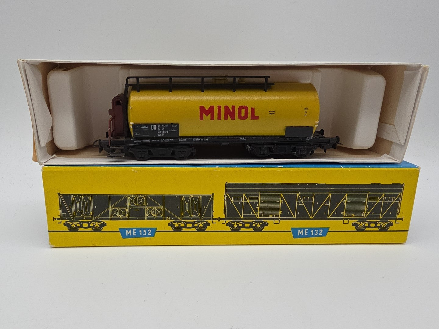 PIKO Modellbahnwagen Kesselwagen DR - MINOL