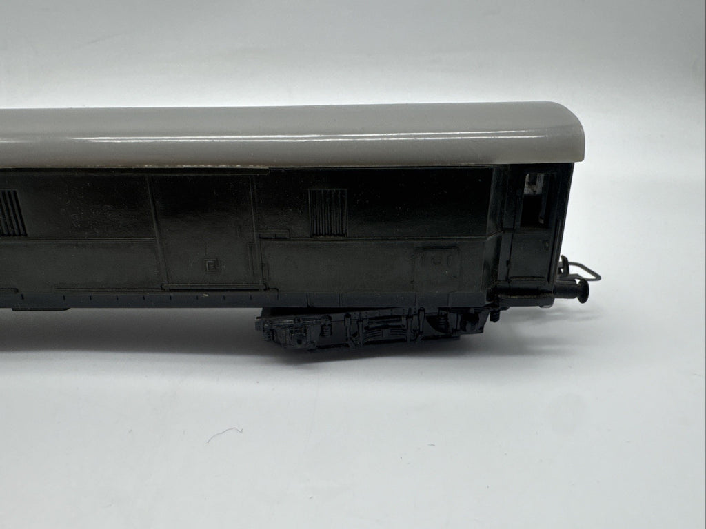 PIKO H0 Gepäckwagen DR 000213 Braun