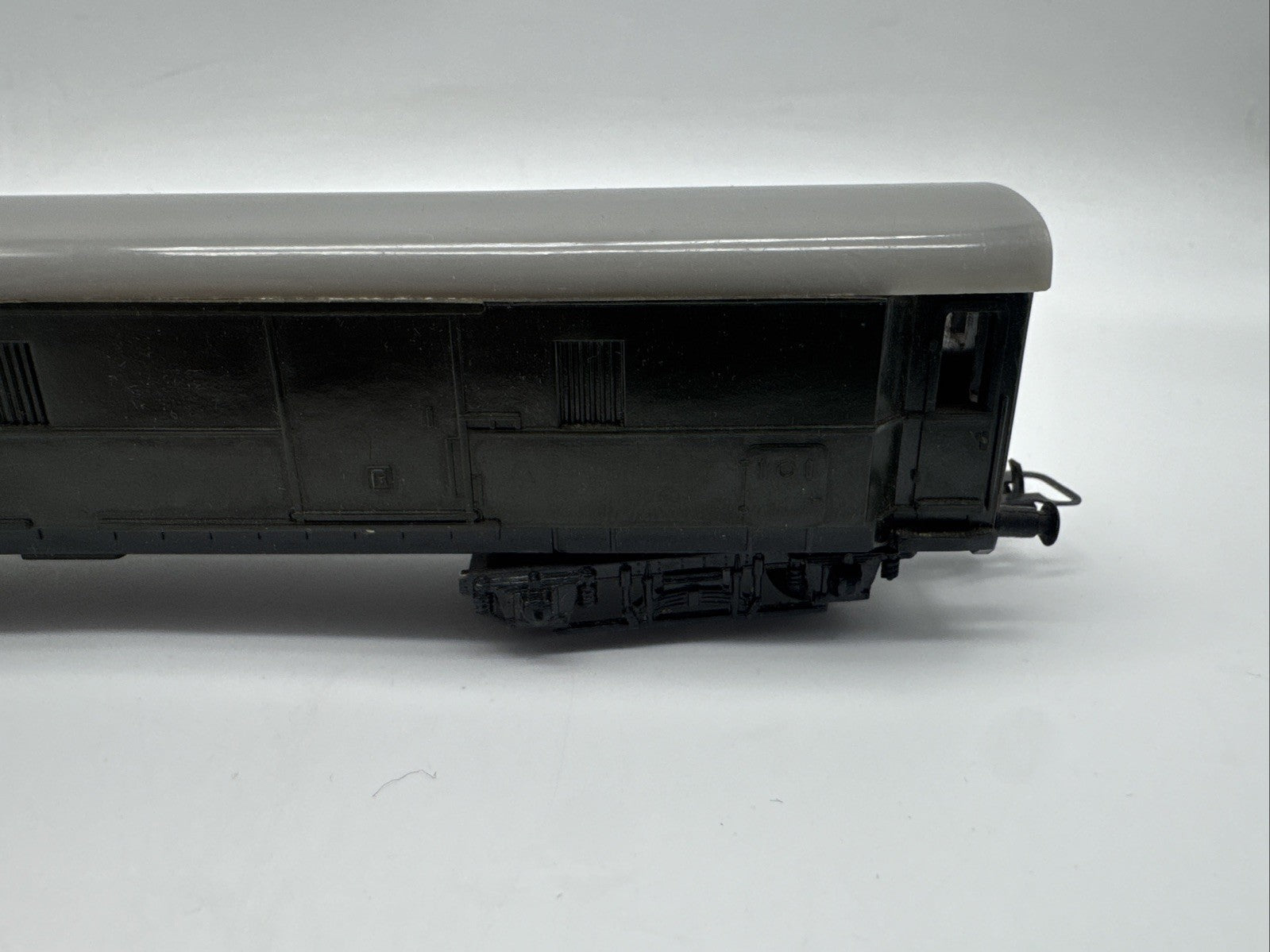 PIKO H0 Gepäckwagen DR 000213 Braun