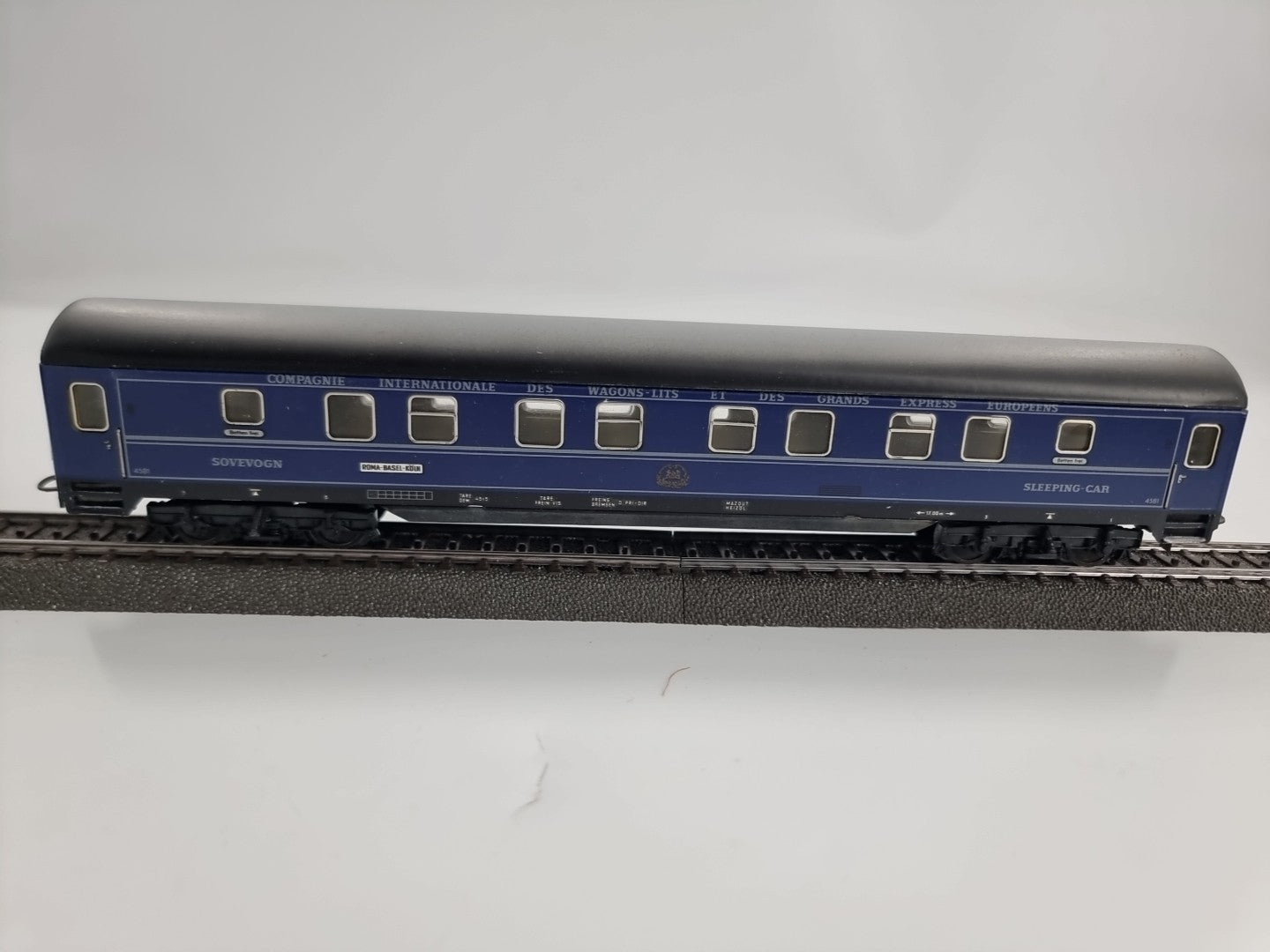 Märklin H0 4029 intern. Schlafwagen / Roma-Basel-Köln 