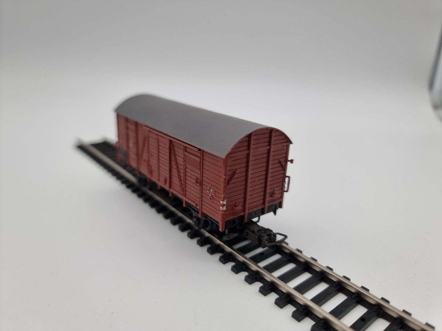 Piko H0 gedeckter Güterwagen Tonnendach 04-80-60 DR