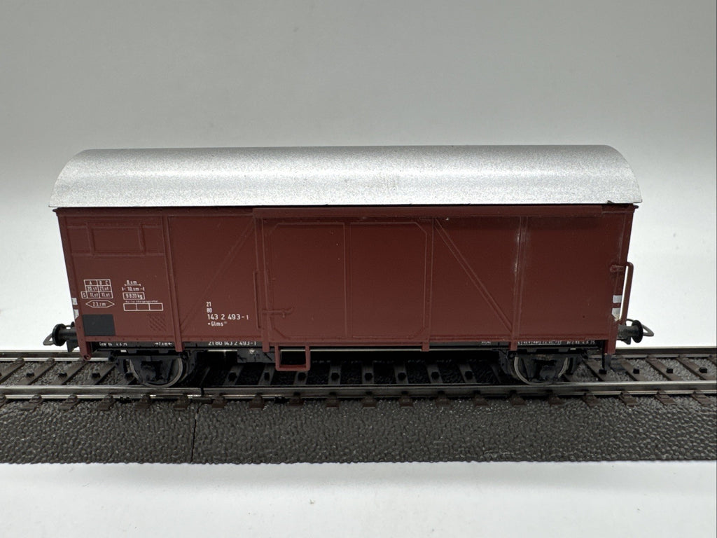 Spur H0 Geschlossener Güterwagen 143 2 493-1 ohne VP #585