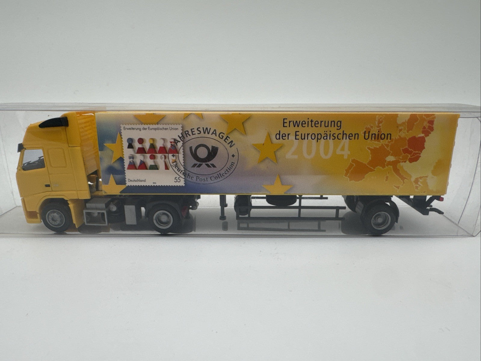 AWM 010499 Volvo Deutsche Post 2004 in 1:87