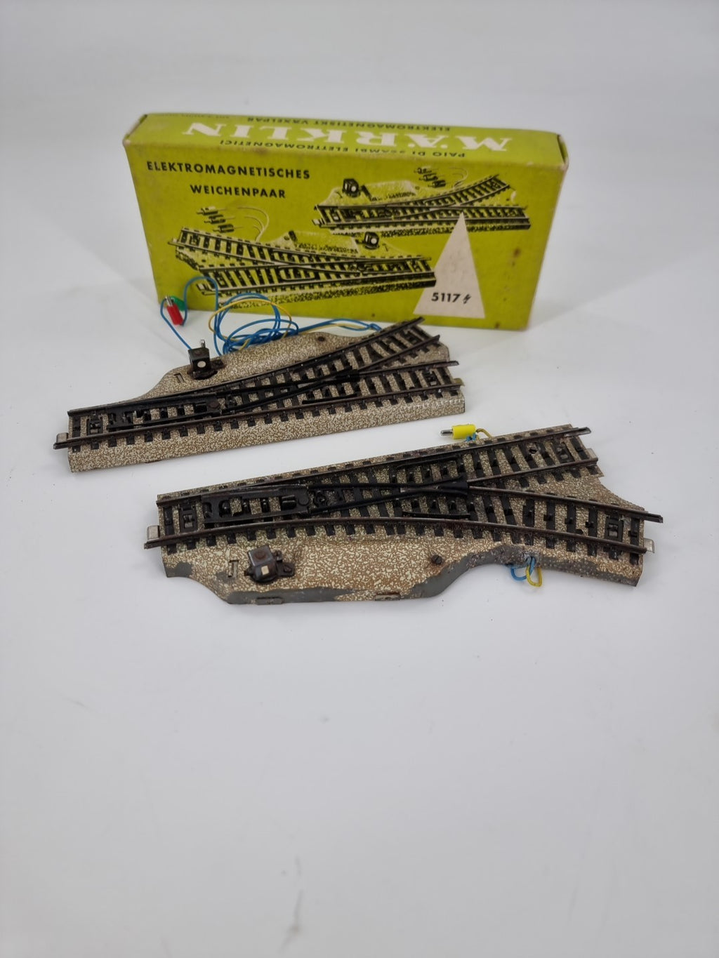 Märklin H0 5117 Weichenpaar guter getesteter Zustand in OVP Mit Querlochstecker