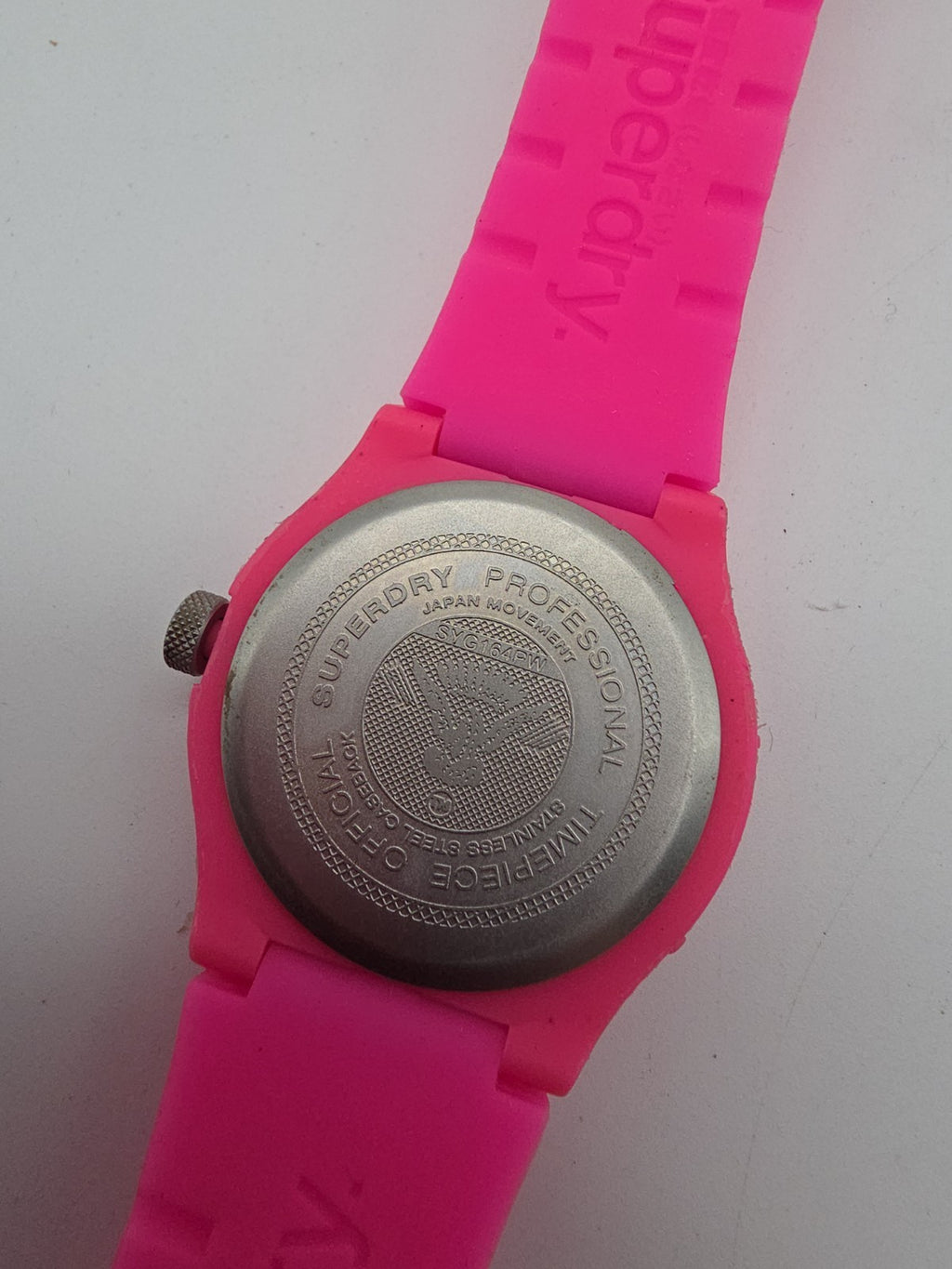Superdry Damen Armbanduhr Pink – Japan Quartz – 5 ATM – Silikonarmband