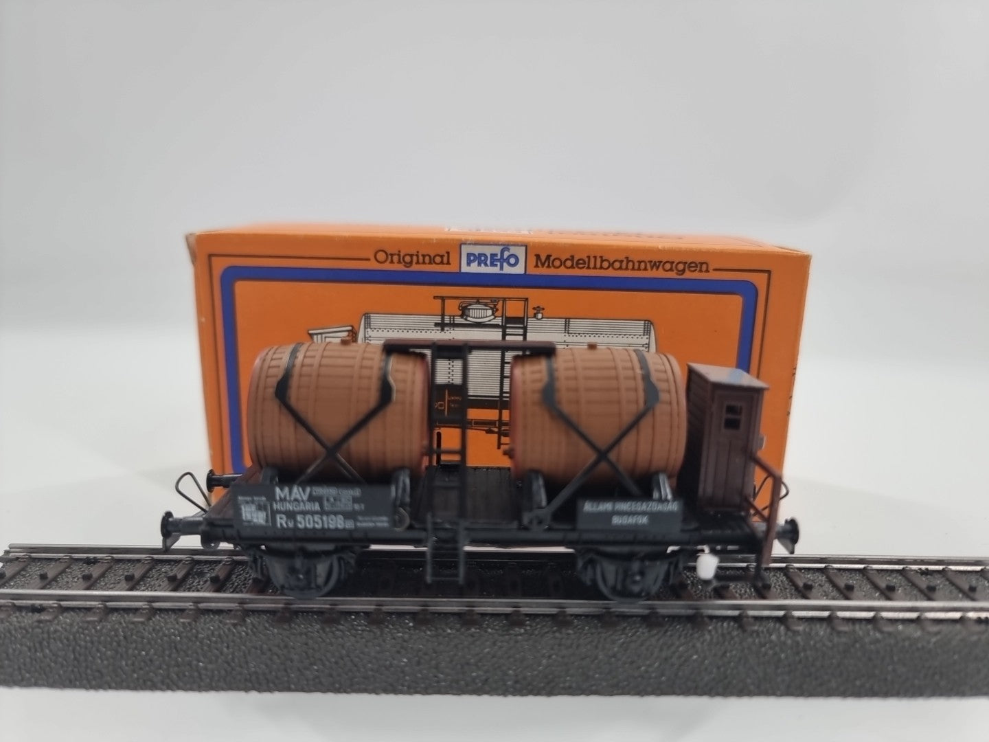 Piko Faßwagen mit Bremserhaus H0 5452670/426/117 SNCF