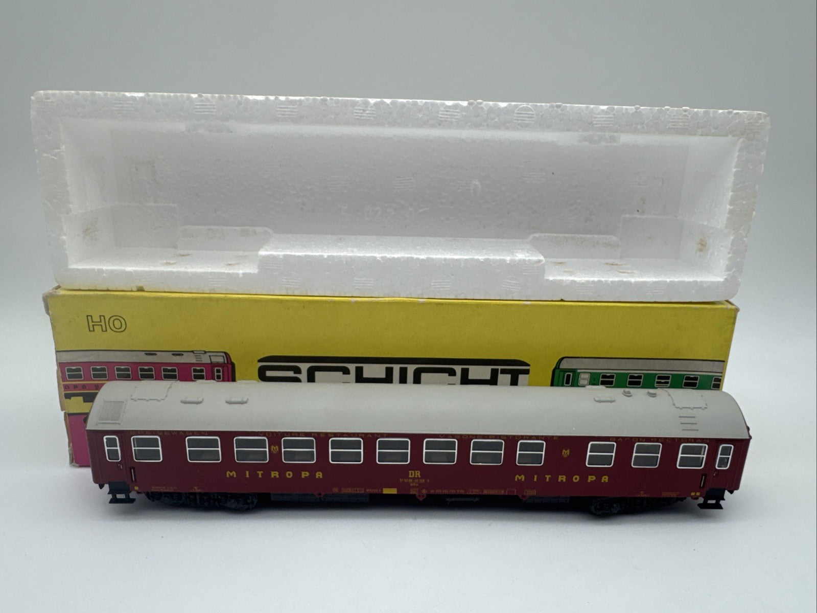 426/62 Piko Schicht Speisewagen Mitropa 51 50 88-40 108-5 WRm H0 Top Zustand