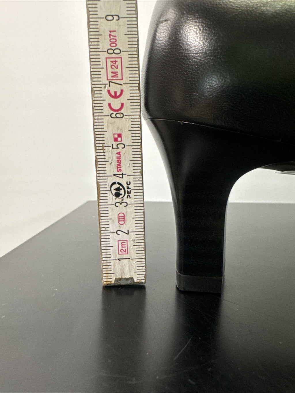Ara Pumps Gr. 6,5 Schwarz  Leder Absatzschuh