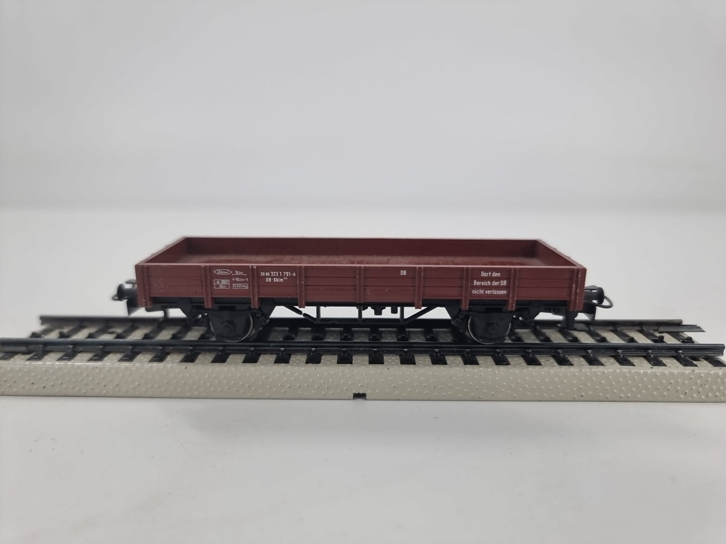 Märklin H0 Niederbordwagen DB 323 1 791-8 
