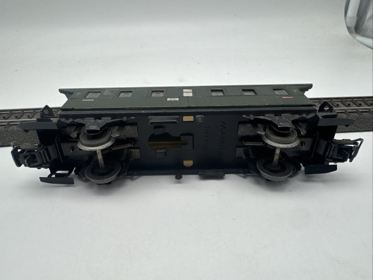 Märklin H0 4002 Personenwagen Donnerbüchse 2. Klasse Bi grün / Blech #250