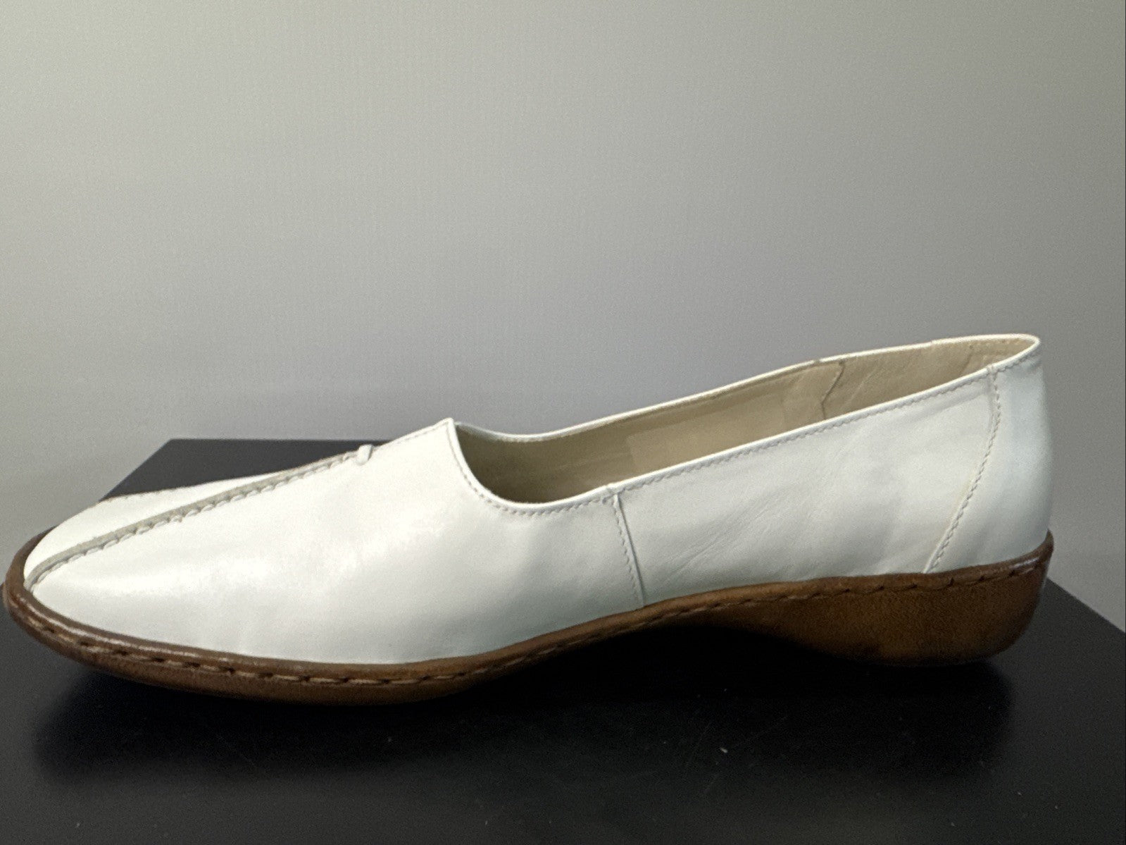 Ara Damenschuh Gr. 7,5 Halbschuh Weiß Leder Slip On