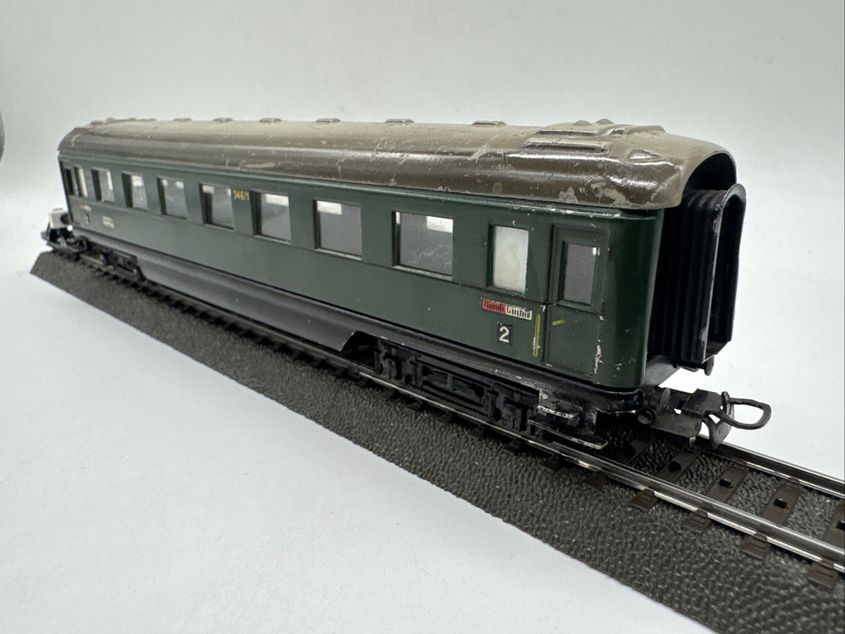 Märklin H0 346/1 B4ü Schürzenwagen 2. Klasse – Blech – Gussdrehgestelle – #683