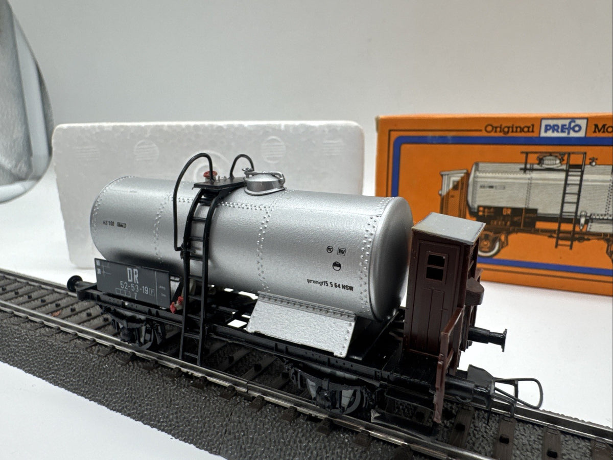 Prefo H0 Kesselwagen silber mit Bremserhaus 52-53-19 OVP Top Zustand #10