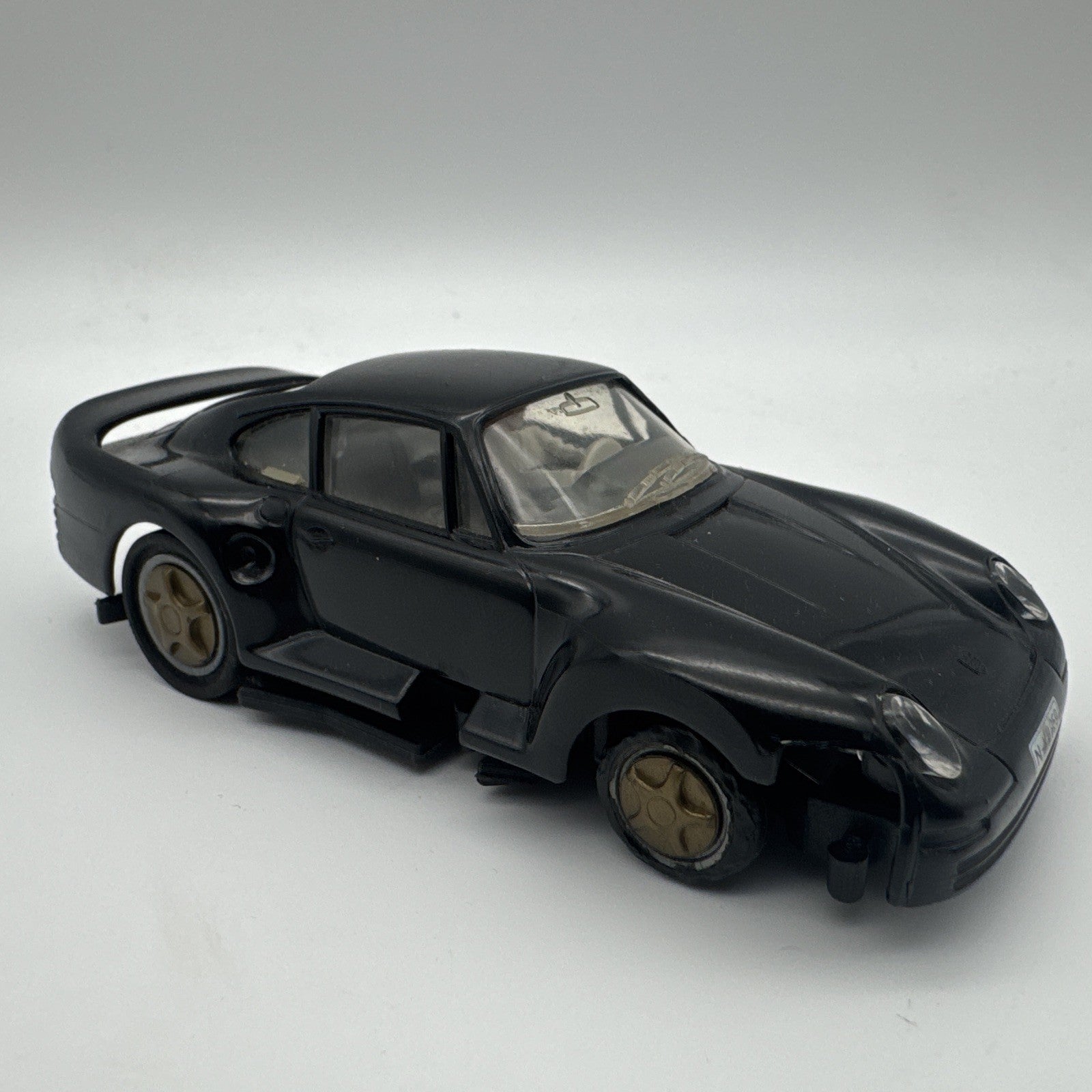 Carrera Servo 140  Porsche Carrera 944 in schwarz