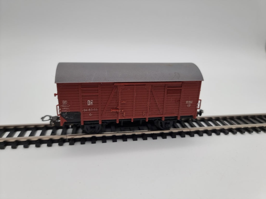 Piko H0 gedeckter Güterwagen Tonnendach 04-80-60 DR