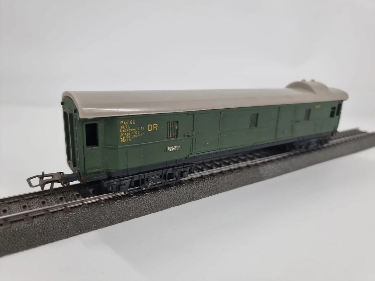 PIKO K 1992 H0 D-Zug Gepäckwagen Pw 4ü DR