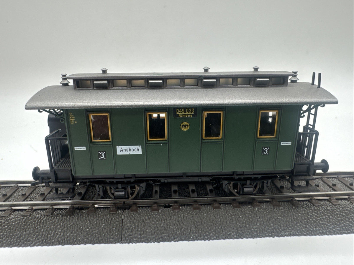 Fleischmann H0 5051 Personenwagen 3. Kl. 049 033 DRG 2-Leiter-Achsen #765
