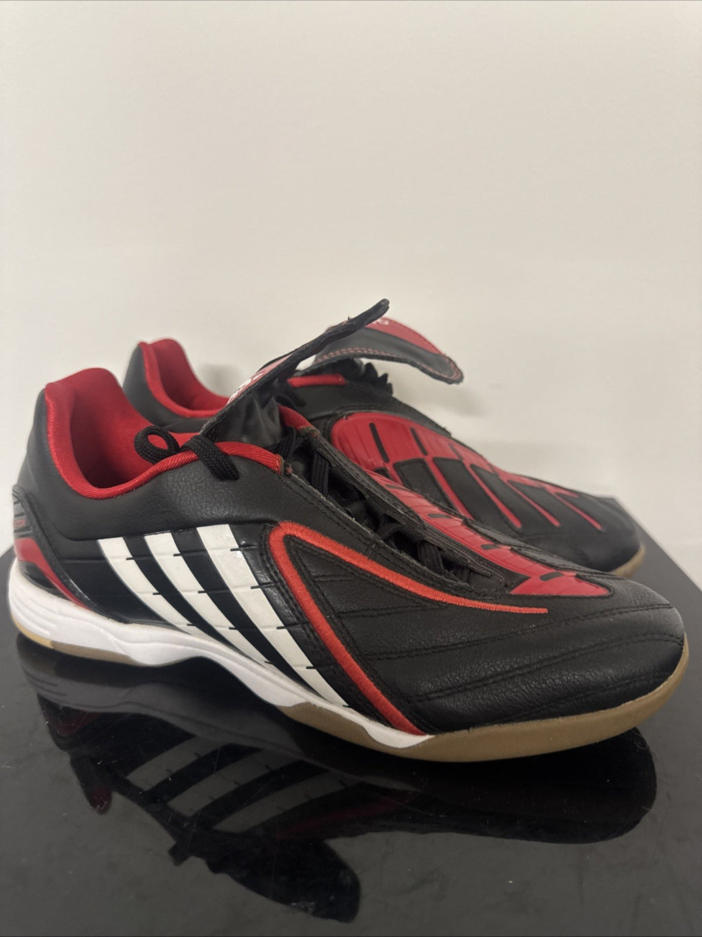 Adidas Predator Absolado Indoor Laufschuh Größe 39 1/3 UK 7.5 Fußball