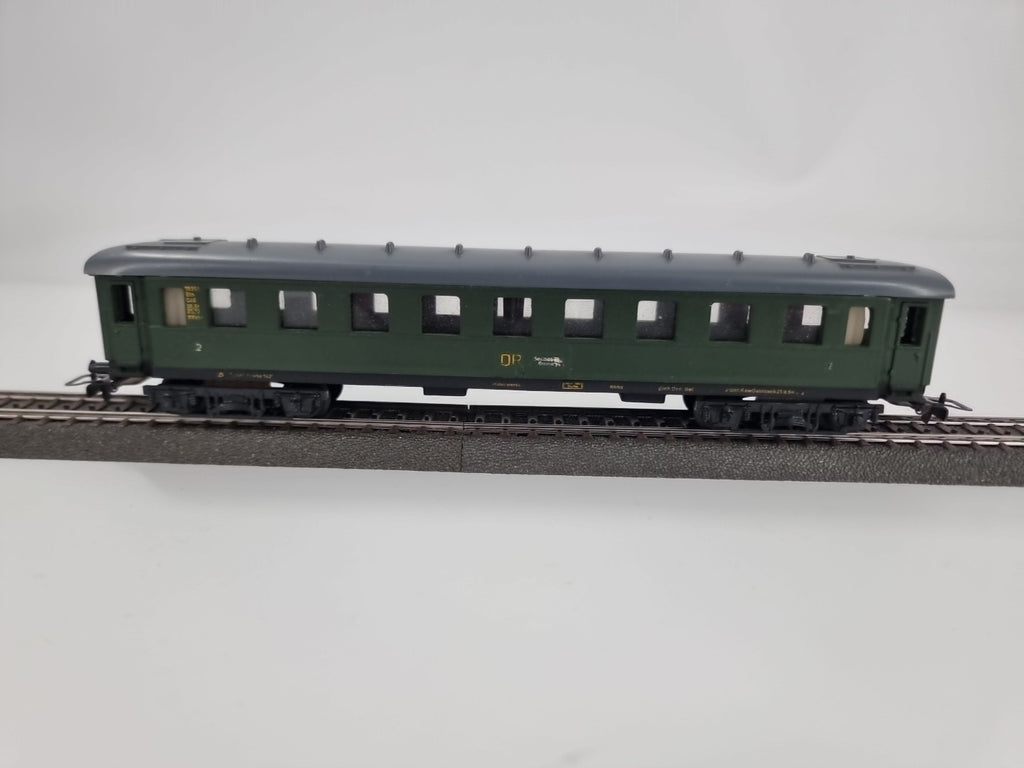 Piko Spur H0 18350 Personenwagen der DR Grün