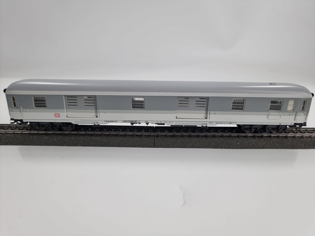 Märklin 4093 Gepäckwagen 51 80 92-40 027-5 Dm