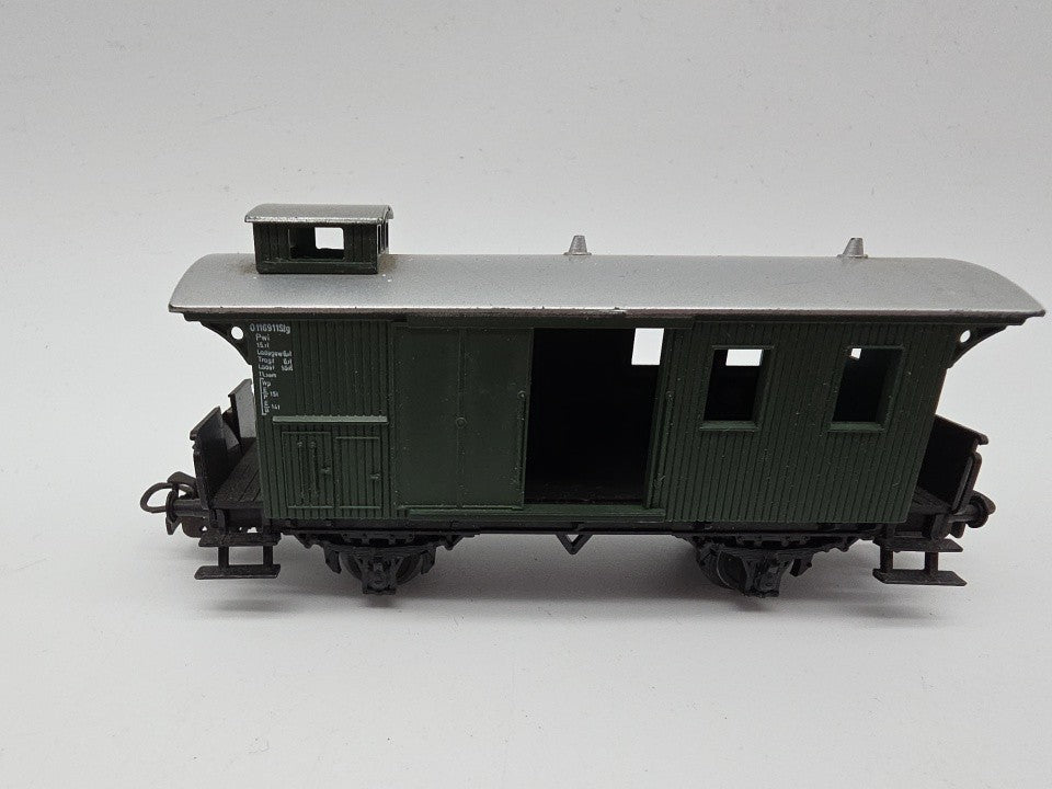 H0 Märklin  4038   Gepäckwagen 116 910  Stg