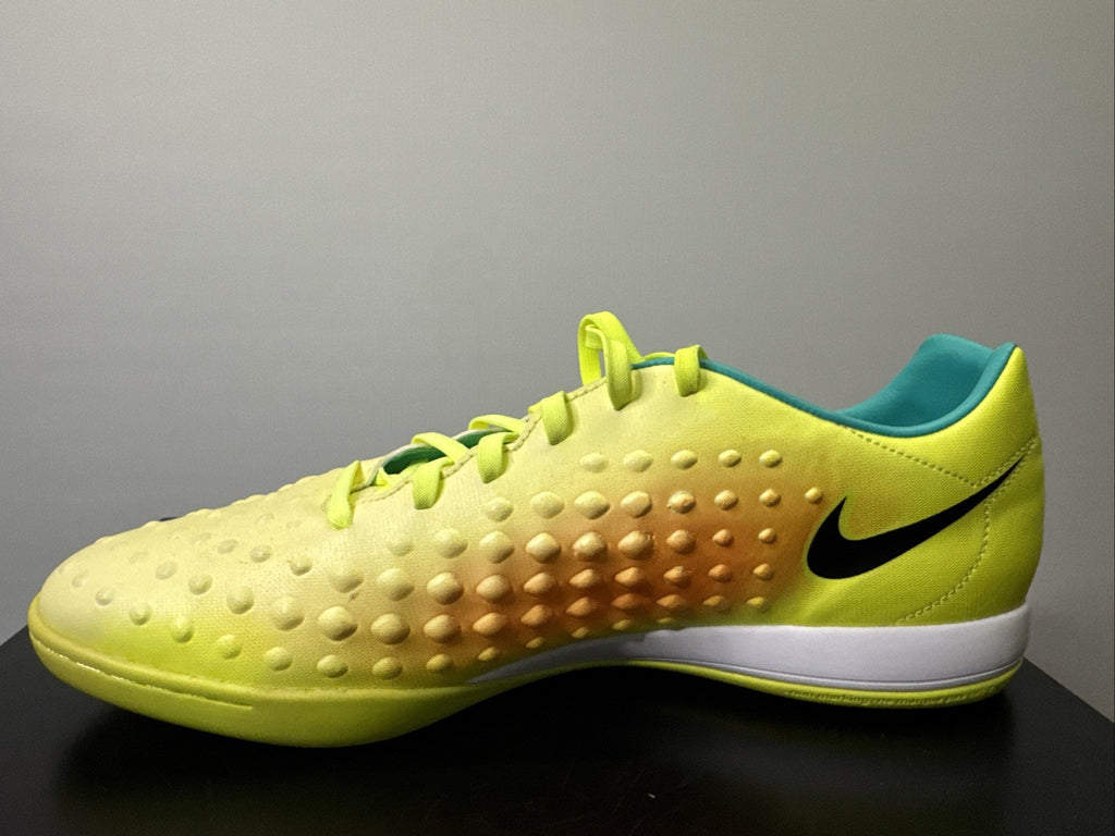 Nike Magistax Fußballschuh Gr. 47,5 Indoor Onda II IC